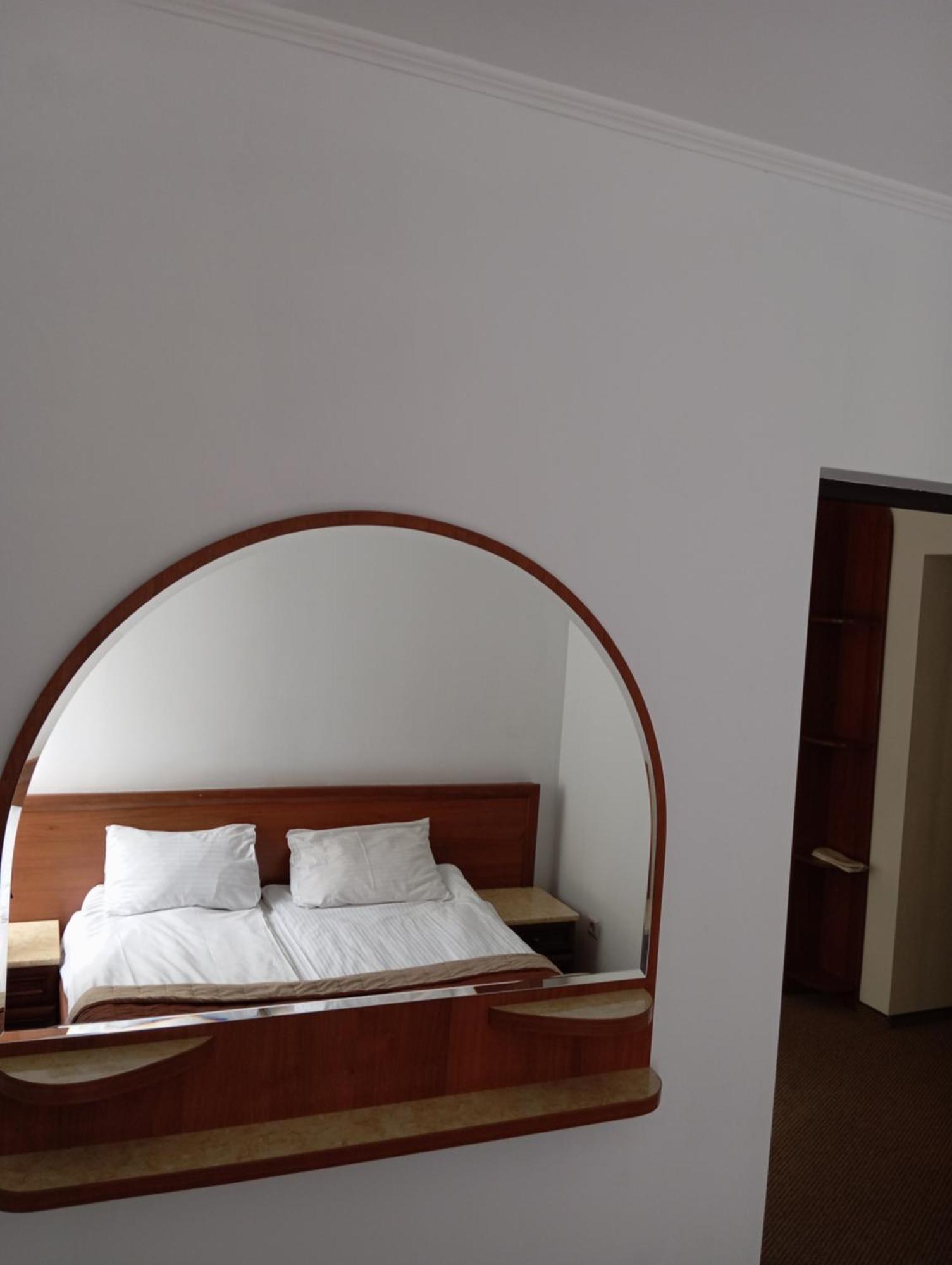 Prestige Hotel 3*