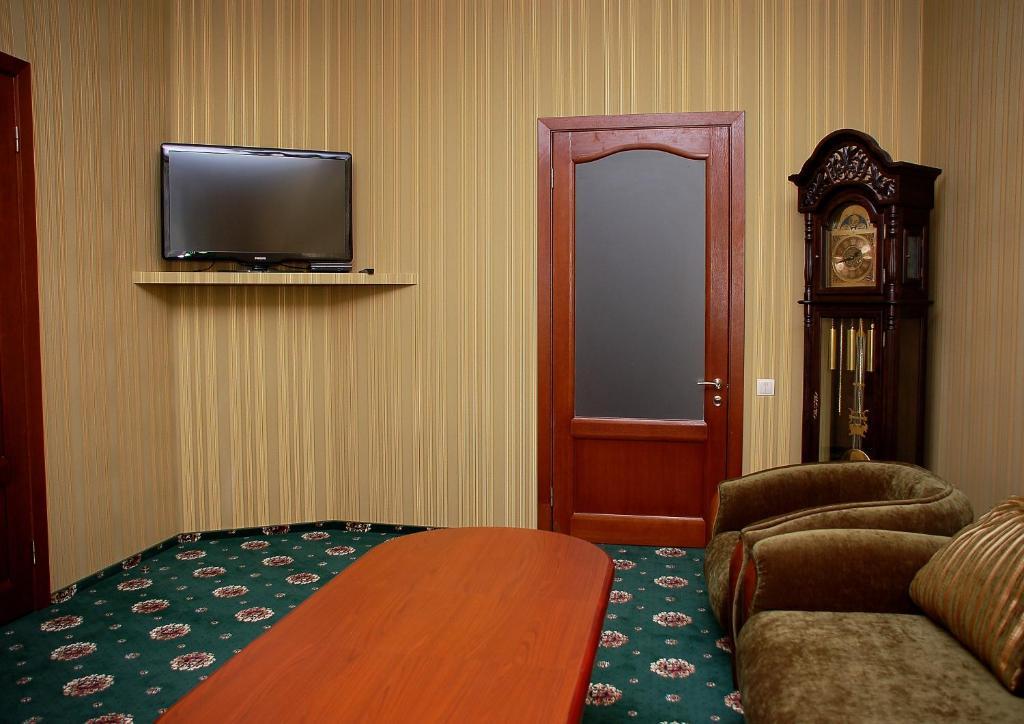 Prestige Hotel 3*